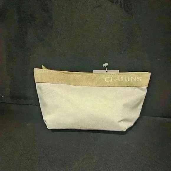 Bundle of 3 Clarins Travel Cream + White Make up Bags - NWT - Picture 5 of 10